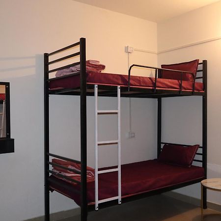 Nomad'S Nest Backpackers Hostel Guwahati Zewnętrze zdjęcie