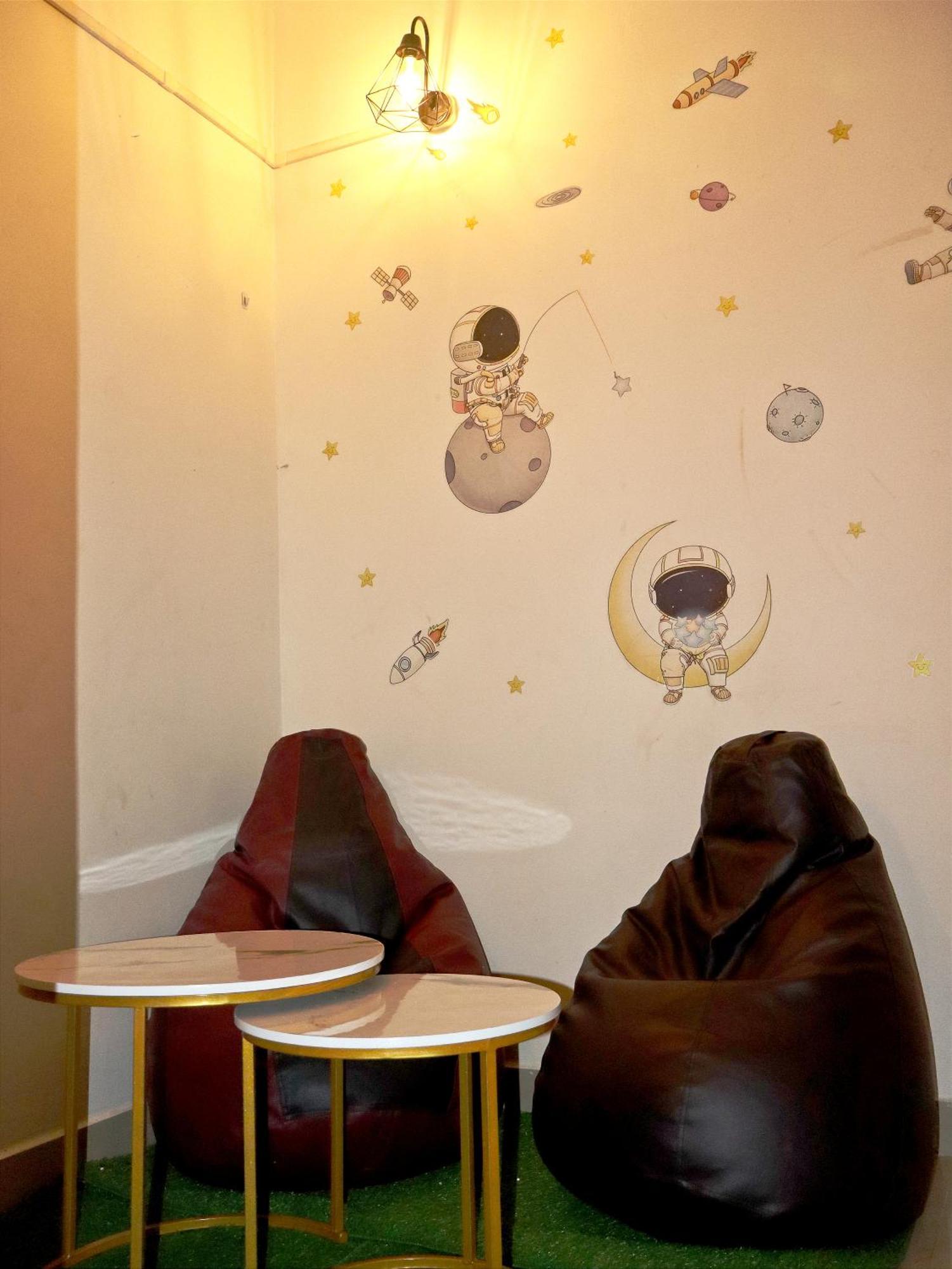 Nomad'S Nest Backpackers Hostel Guwahati Zewnętrze zdjęcie